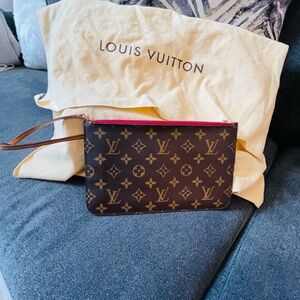 Louis Vuitton Monogram Pouch Neverfull PM